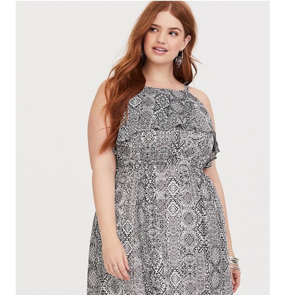 3x 5x 🆕 Torrid Ikat Print Spliced Layered Black & White Maxi Dress